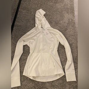 NWT Lululemon Mist Over Windbreaker White size 4